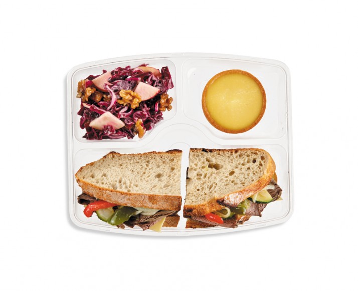 SANDWICH AU RÔTI DE BOEUF ET LÉGUMES GRILLÉS